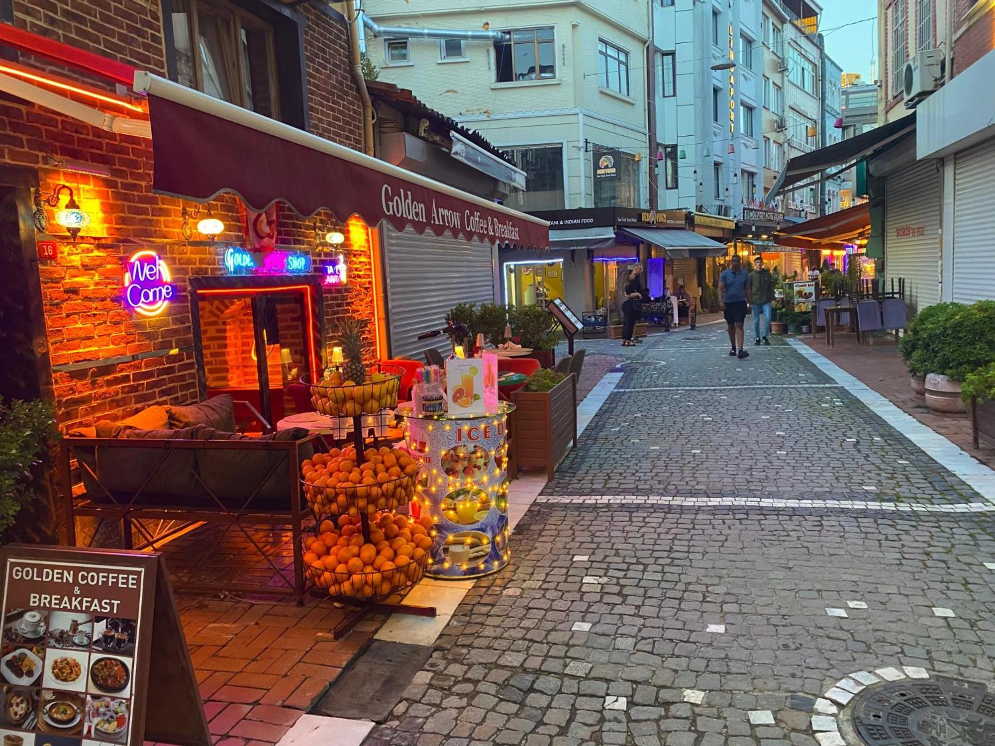 Golden Arrow Hotel, Istanbul